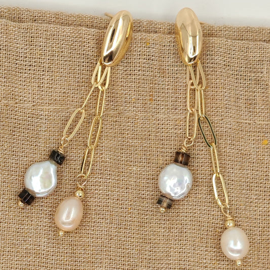 Earring stud dangle with 14K gold-plated chain, 7.5mm pearl, 9.5mm baroque pearl, and black agate