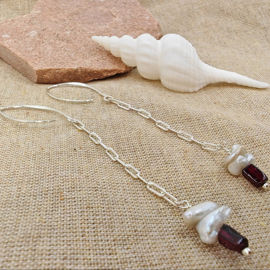 Large 925 silver hook earrings with 50mm chain, baroque pearl, and red garnet