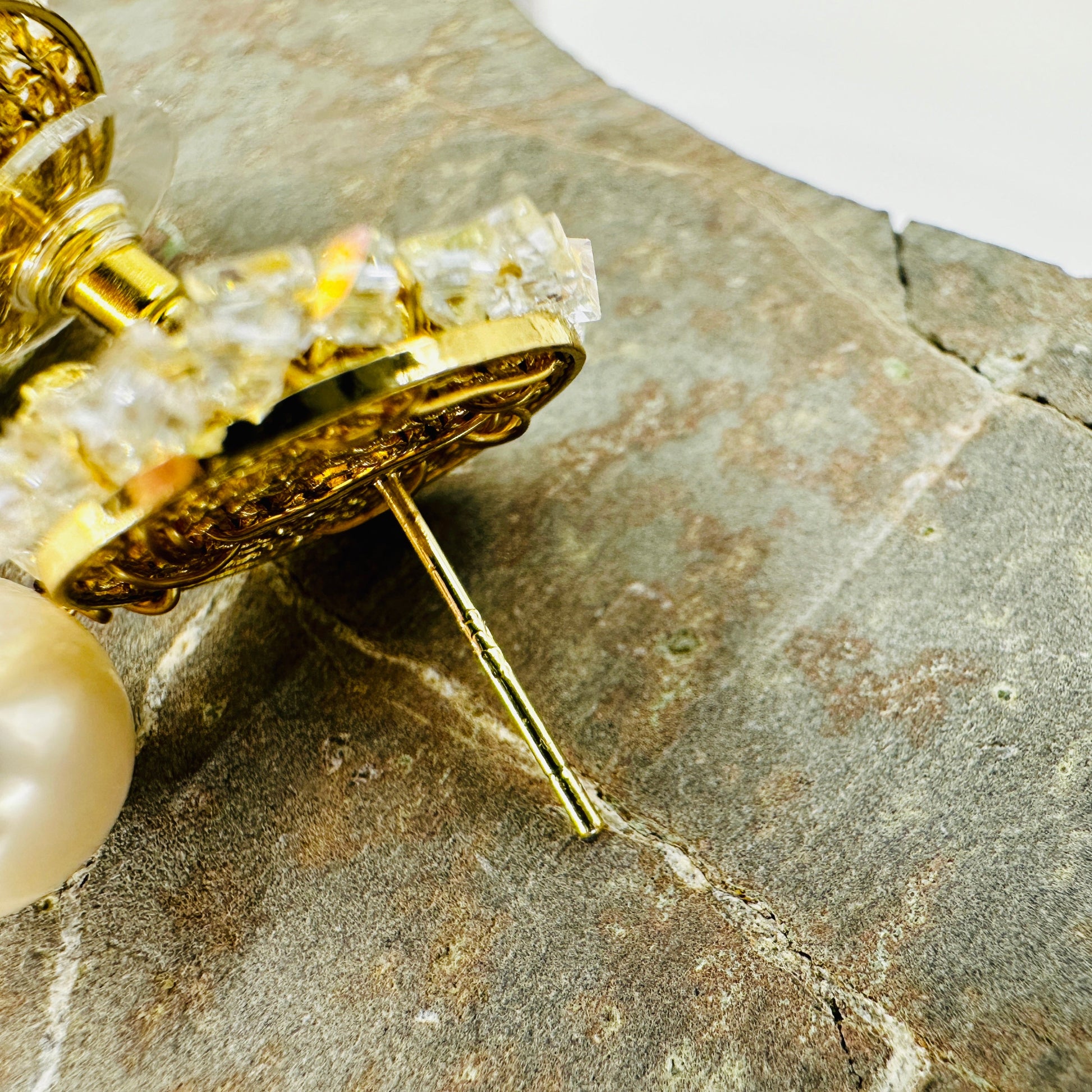 close up 925 post with stamp