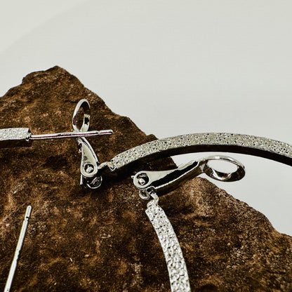 Back view of 925 sterling silver needle post and closure
