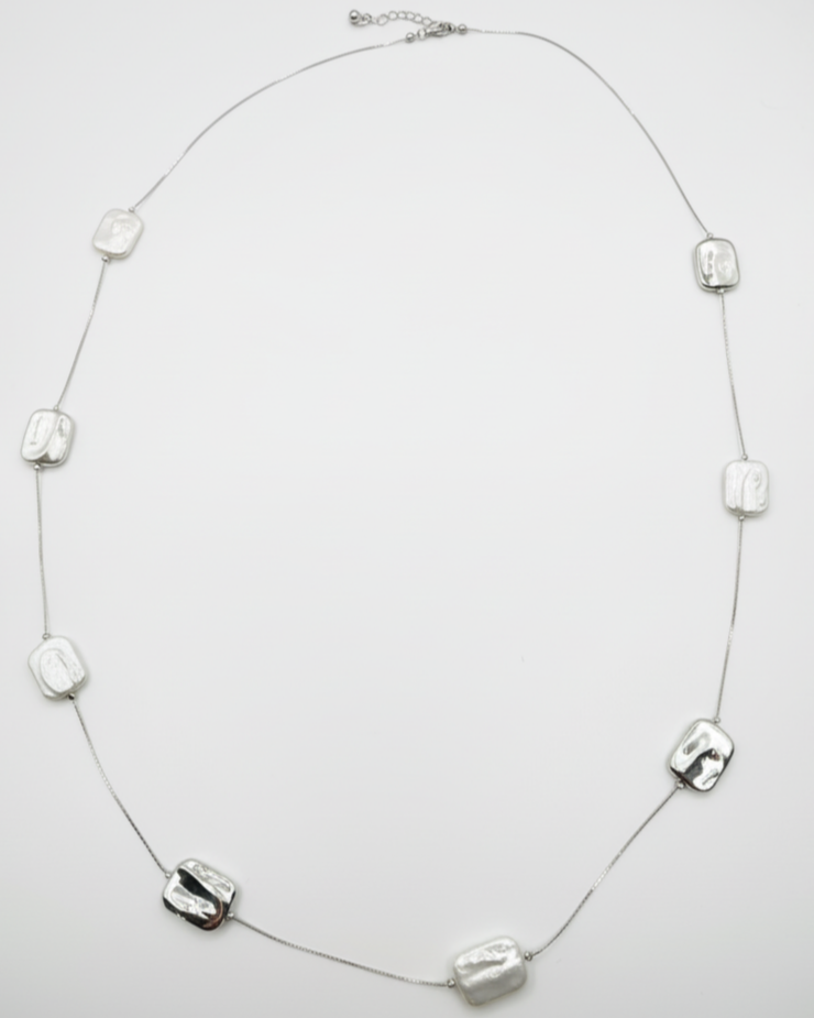 image showing necklace of silver and pearl