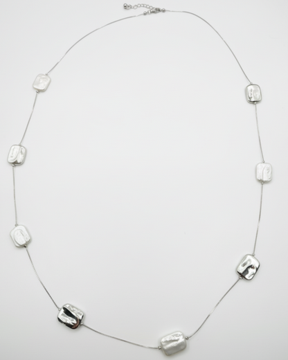 image showing necklace of silver and pearl