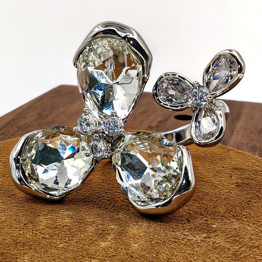 Double flower Austrian crystal ring with silver-plated brass