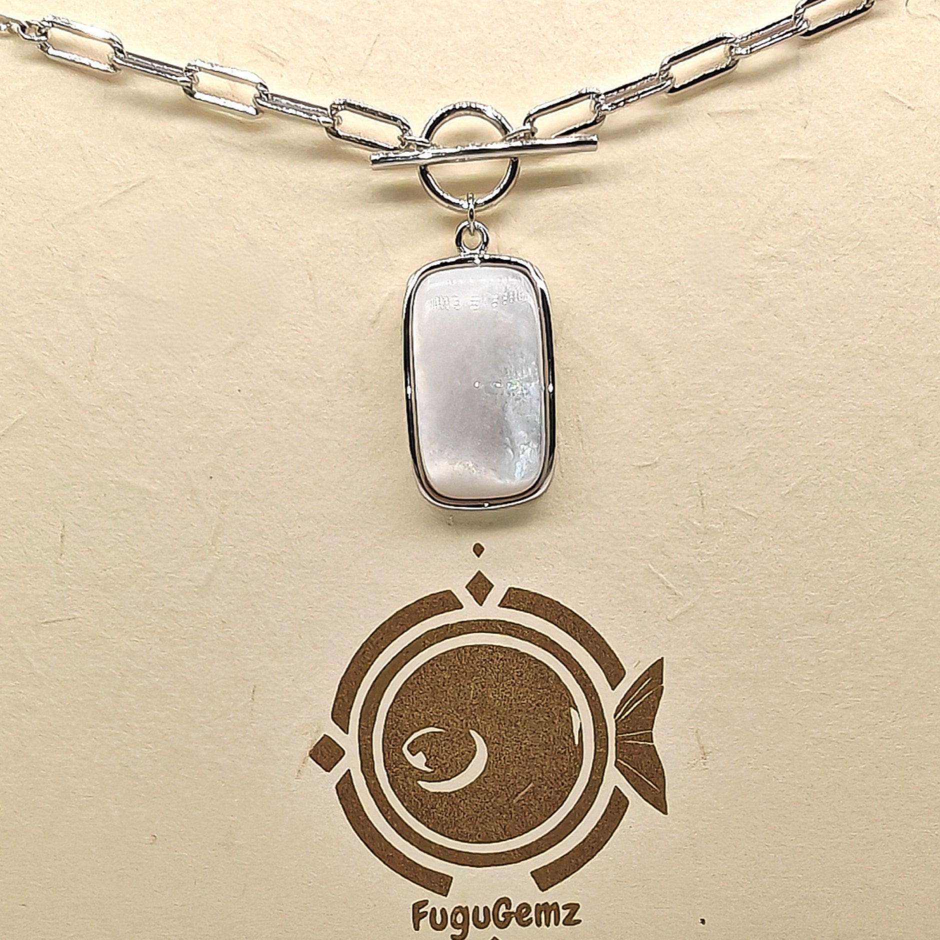 42cm 925 sterling silver necklace with 15mm x 9mm rectangular mother-of-pearl pendant and T-bar clasp
